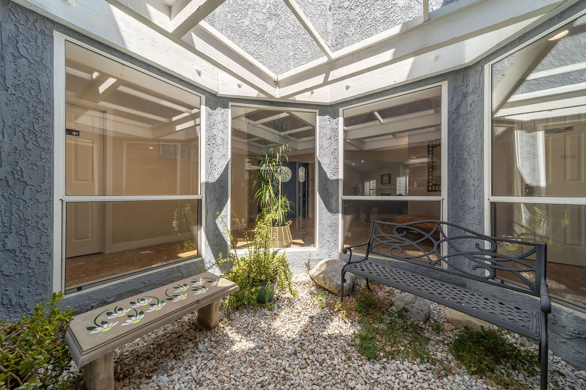Exterior - iVital-Wellness-Patio.jpg
